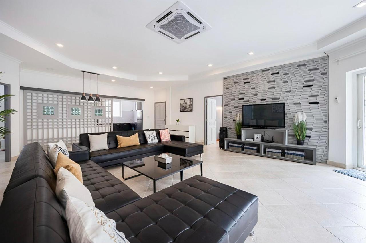 Majestic Residence Pool Villa 4 Bedrooms Private Beach Pattaya Exteriör bild