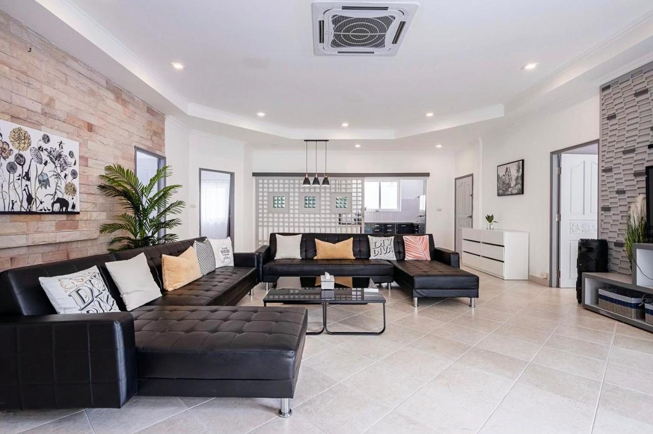 Majestic Residence Pool Villa 4 Bedrooms Private Beach Pattaya Exteriör bild