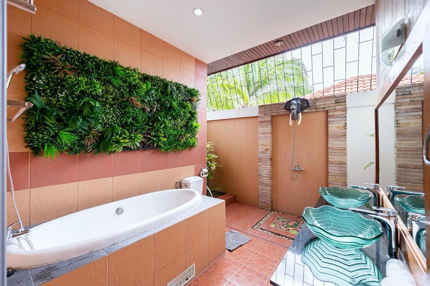 Majestic Residence Pool Villa 4 Bedrooms Private Beach Pattaya Exteriör bild