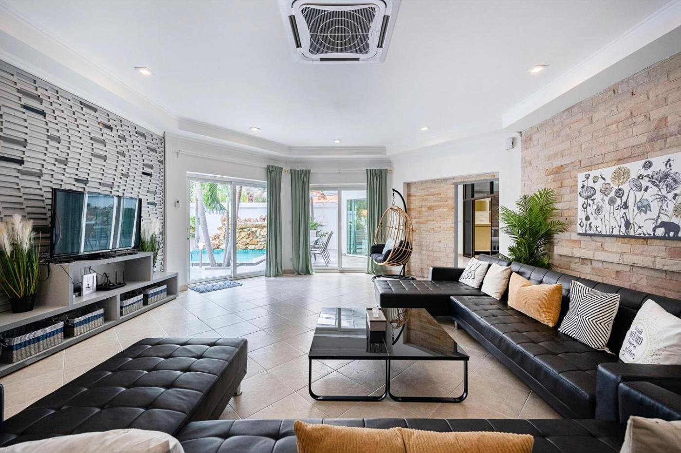 Majestic Residence Pool Villa 4 Bedrooms Private Beach Pattaya Exteriör bild